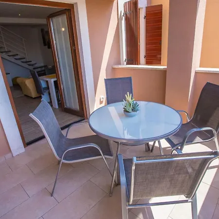 Two Bedroom Milohanic Iii * Porec