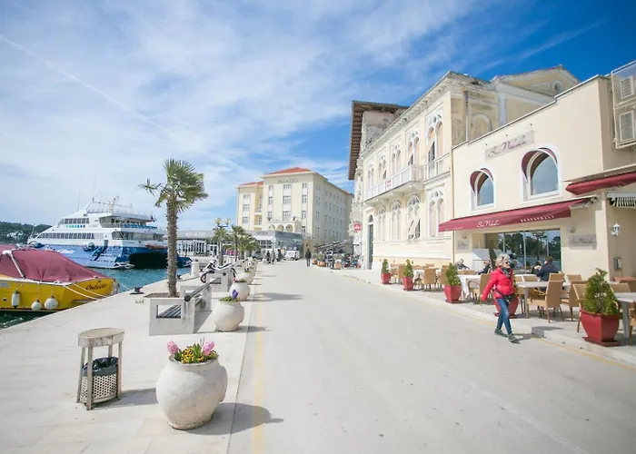 Two Bedroom Milohanic Iii Poreč