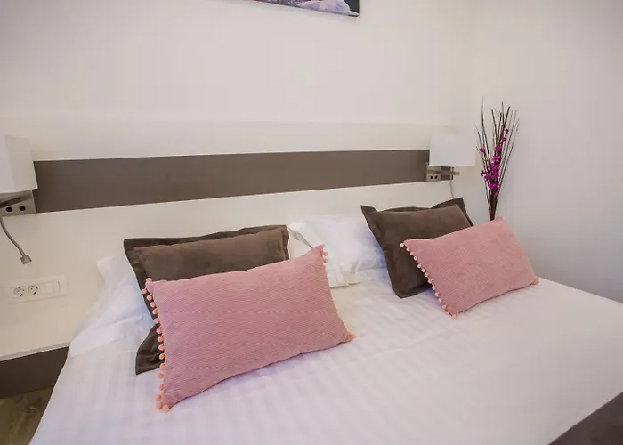 Two Bedroom Milohanic Iii Poreč