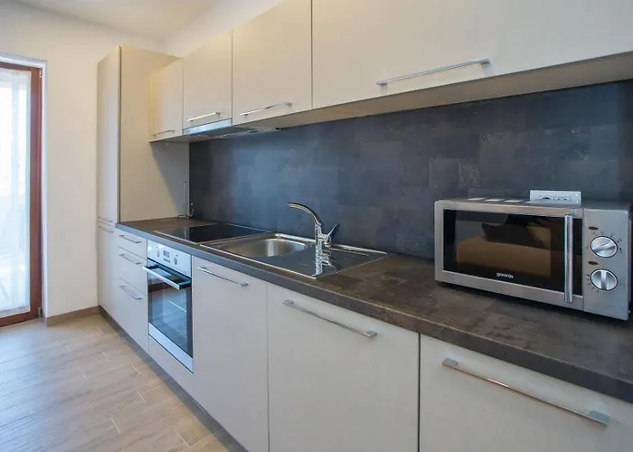 Apartament Two Bedroom Milohanic Iii